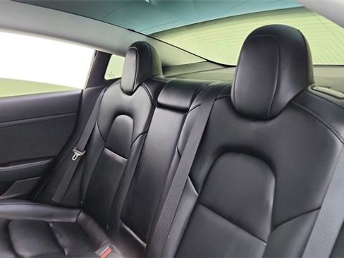 Used 2020 Tesla Model 3 Standard Range Plus image 28