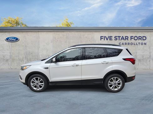 Certified 2019 Ford Escape SEL image 5