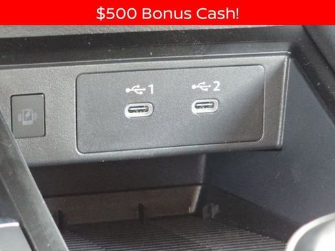 New 2026 Nissan Kicks SR image 9