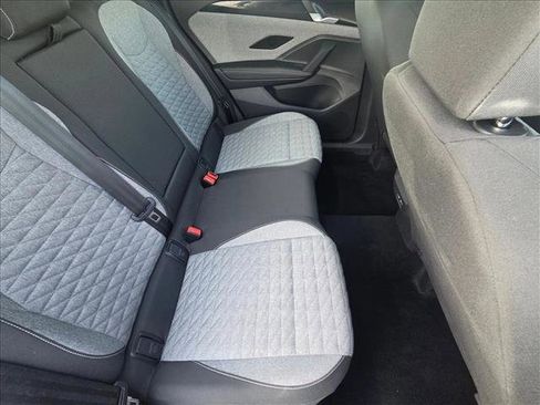 Used 2025 Volkswagen Tiguan S image 18