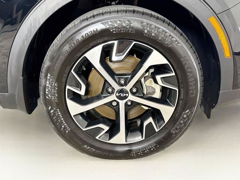Used 2025 Kia Sportage EX FWD image 35