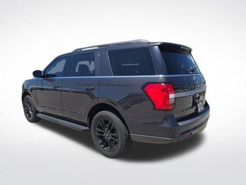 Used 2022 Ford Expedition XLT RWD image 4