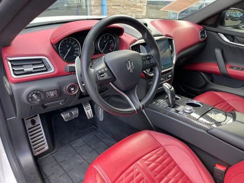 Used 2023 Maserati Ghibli Trofeo image 2