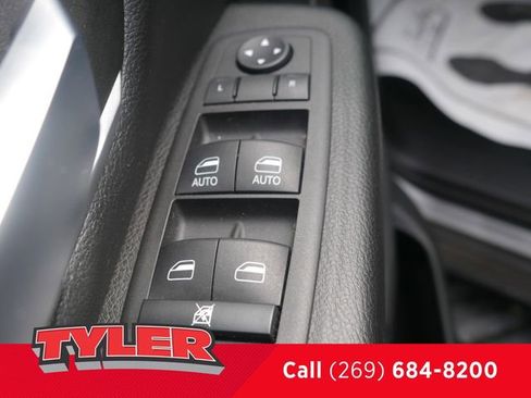 Certified 2022 RAM 1500 Big Horn w/ Night Edition AWD/4WD image 23