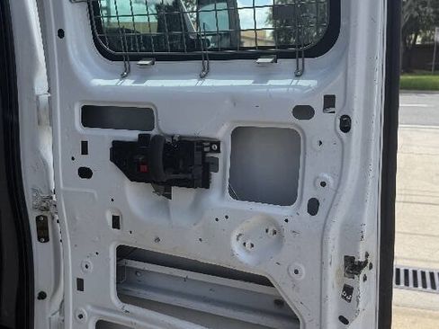Used 2015 Chevrolet Express 2500 RWD image 50