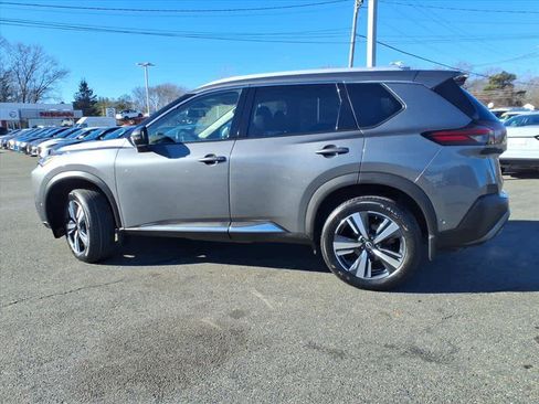 Certified 2023 Nissan Rogue SL w/ SL Premium Package image 8