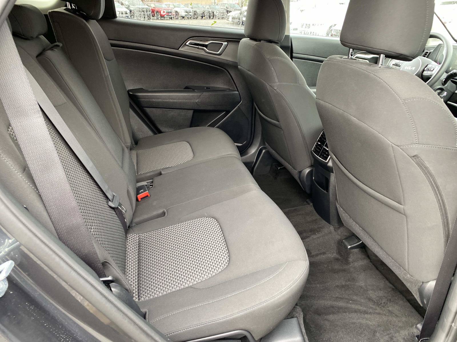 Used 2023 Kia Sportage LX AWD/4WD image 22