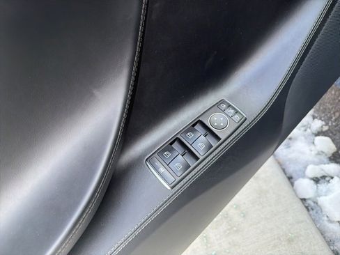 Used 2017 Tesla Model S 75 image 21