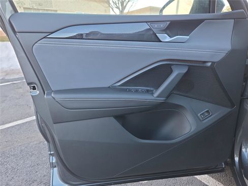 New 2026 Volkswagen Tiguan SE R-Line image 12