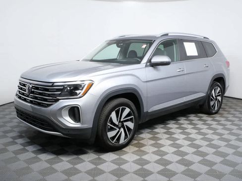 Used 2025 Volkswagen Atlas SEL image 27