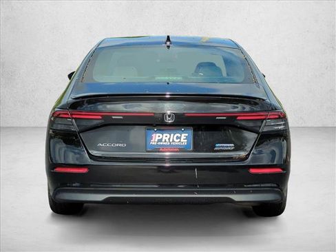 Used 2024 Honda Accord Sport image 7