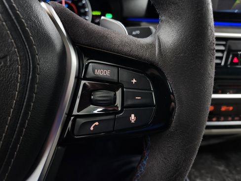 Used 2018 BMW 530e xDrive image 13