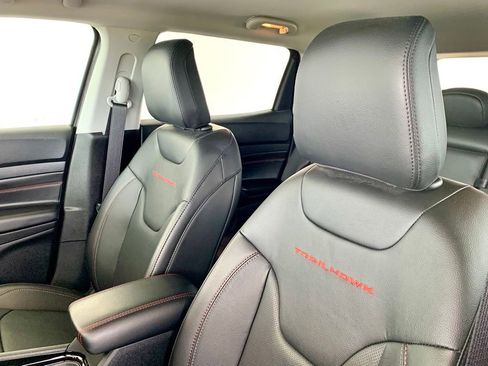 Used 2022 Jeep Compass Trailhawk w/ Trailhawk Elite Group AWD/4WD image 12