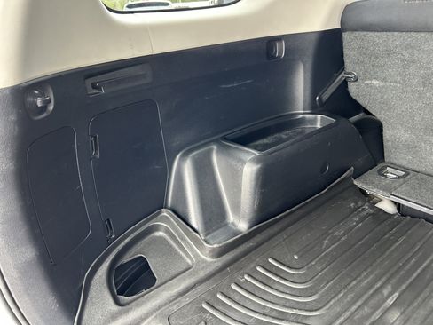 Used 2013 Toyota 4Runner SR5 w/ Convenience Pkg image 45