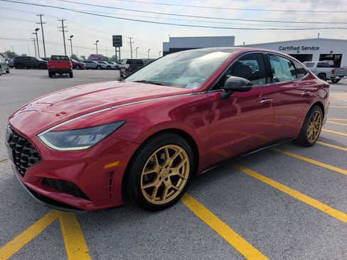 Used 2020 Hyundai Sonata SEL Plus w/ Tech Package FWD image 3