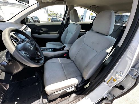 Used 2022 Honda HR-V LX image 16