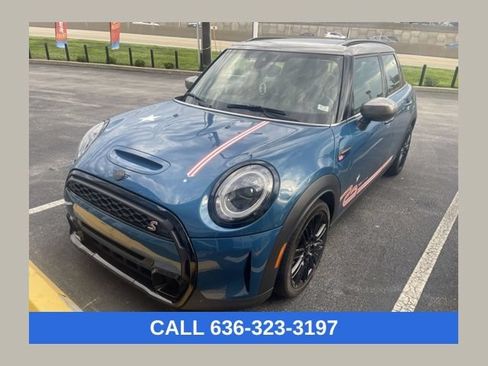 Used 2023 MINI Cooper S FWD image 1