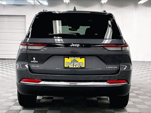 Used 2024 Jeep Grand Cherokee Limited w/ Trailer Tow Package AWD/4WD image 5