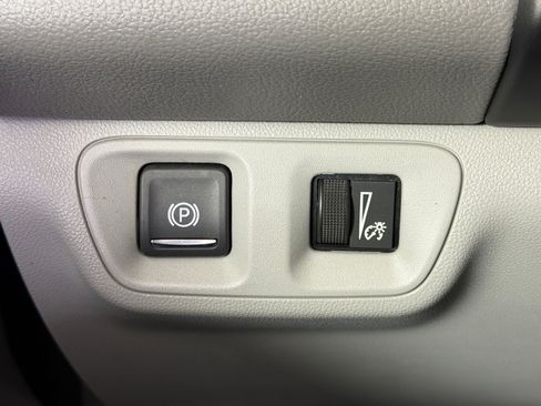 Used 2019 GMC Acadia SLE FWD image 28