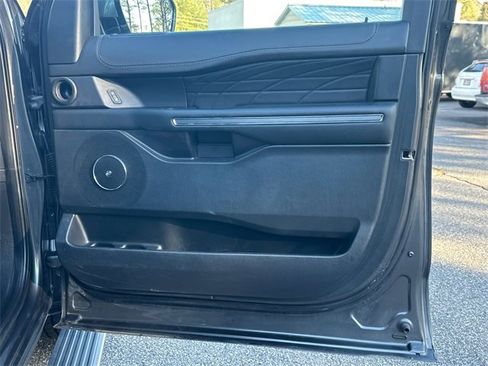 Certified 2021 Ford Expedition Max Platinum image 14