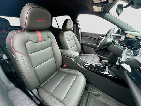 New 2026 Chevrolet Trax RS w/ Driver Confidence Package FWD image 28