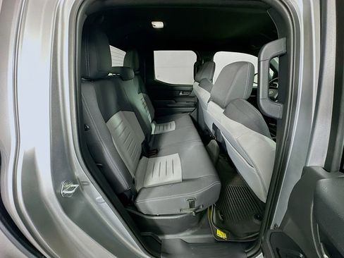 Used 2024 Toyota Tacoma TRD Sport AWD/4WD image 34