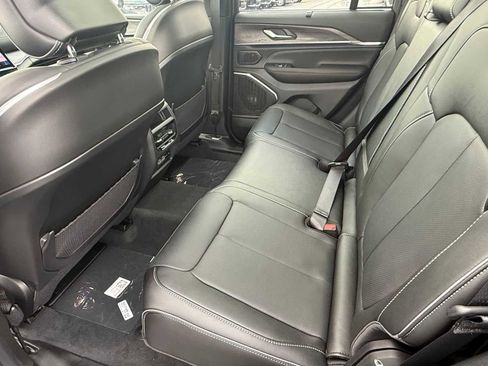 New 2025 Jeep Grand Cherokee Overland w/ Luxury Tech Group IV image 11