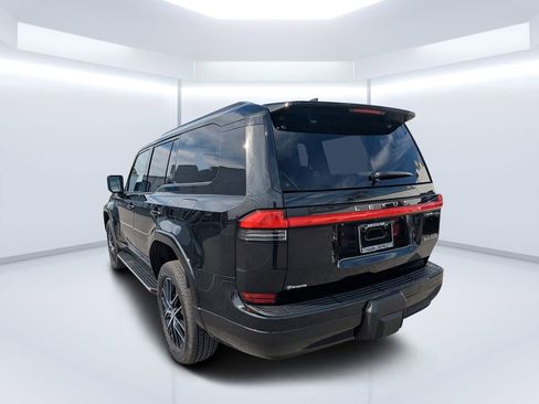 Used 2025 Lexus GX 550 w/ Accessory Package (Z1) image 5