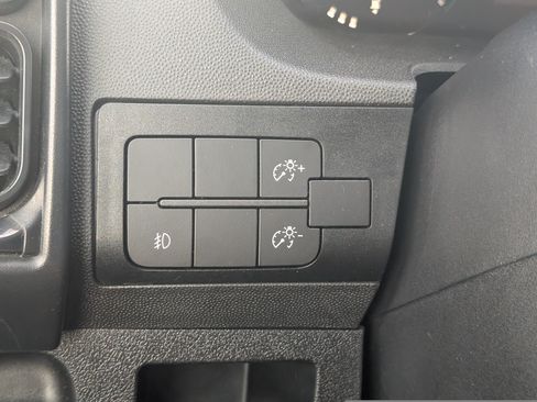Used 2025 RAM ProMaster 2500 w/ Convenience Group FWD image 13