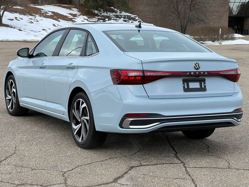 Used 2025 Volkswagen Jetta SEL image 10