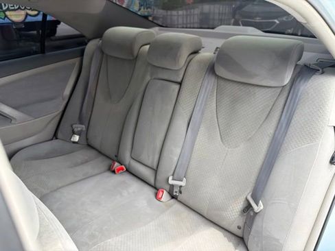 Used 2009 Toyota Camry LE FWD image 18