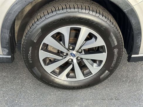 Used 2020 Subaru Outback Premium w/ Popular Package #1 image 9