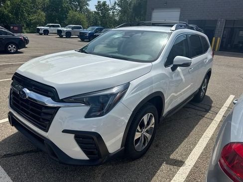 Used 2023 Subaru Ascent Premium w/ Convenience Package AWD/4WD image 3