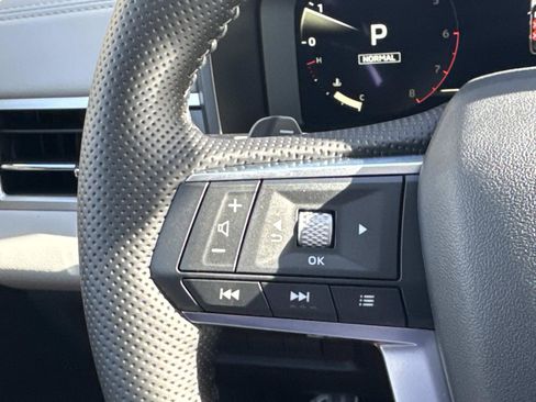 New 2026 Mitsubishi Outlander SEL image 17