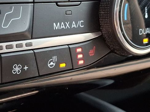 Certified 2022 Ford Escape SE w/ SE Sport Appearance Package AWD/4WD image 28