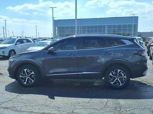 Certified 2023 Kia Sportage EX image 3