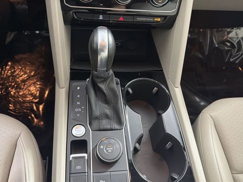 Used 2018 Volkswagen Atlas SEL image 21