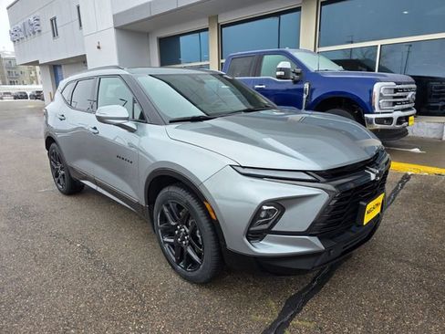 Used 2024 Chevrolet Blazer RS w/ Driver Confidence II Package image 5