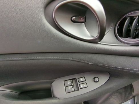 Certified 2024 Nissan Z Sport w/ Floor Mat Package RWD image 15