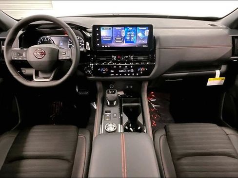 New 2026 Nissan Pathfinder Rock Creek w/ Rock Creek Premium Package AWD/4WD image 6
