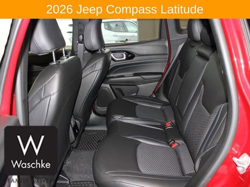 Used 2026 Jeep Compass Latitude w/ Quick Order Package 29K AWD/4WD image 13