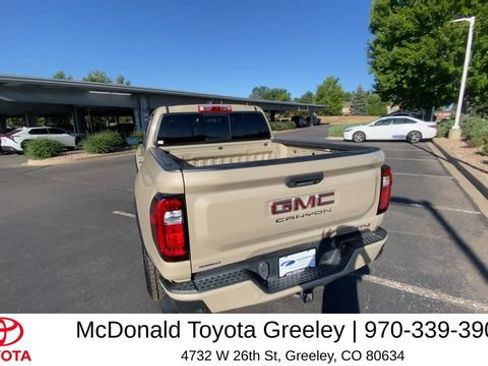 Used 2023 GMC Canyon AT4 w/ AT4 Premium Package AWD/4WD image 7