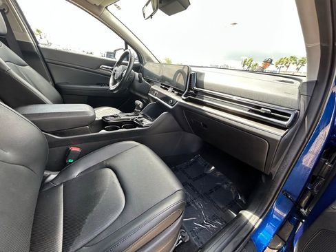 Used 2023 Kia Sportage EX FWD image 35