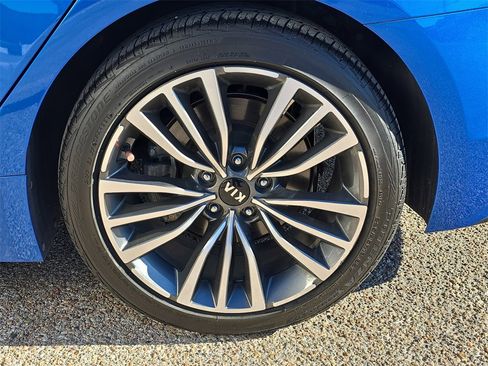 Used 2019 Kia Stinger w/ Sun & Sound Package image 32