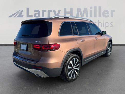 Certified 2023 Mercedes-Benz GLB 250 4MATIC image 5
