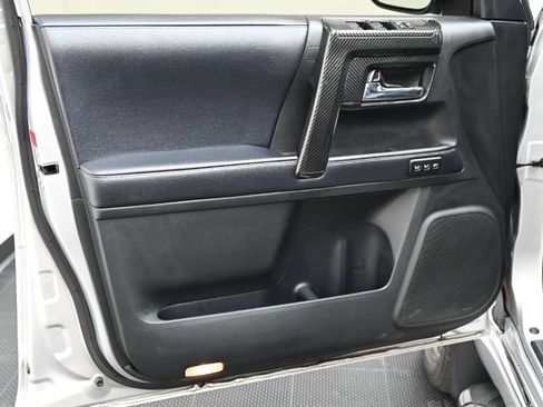 Used 2018 Toyota 4Runner Limited AWD/4WD image 16
