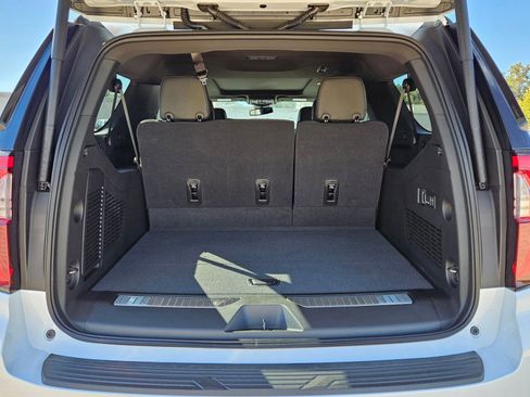 New 2026 GMC Yukon XL Denali w/ Sun & Power Step Package image 4