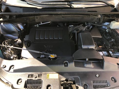 Used 2015 Toyota Highlander Limited image 32