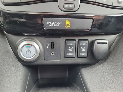 Used 2018 Nissan Leaf SV w/ SV Technology Package image 25