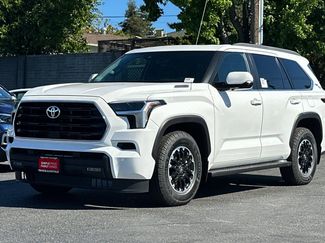 New 2026 Toyota Sequoia SR5 AWD/4WD video 2